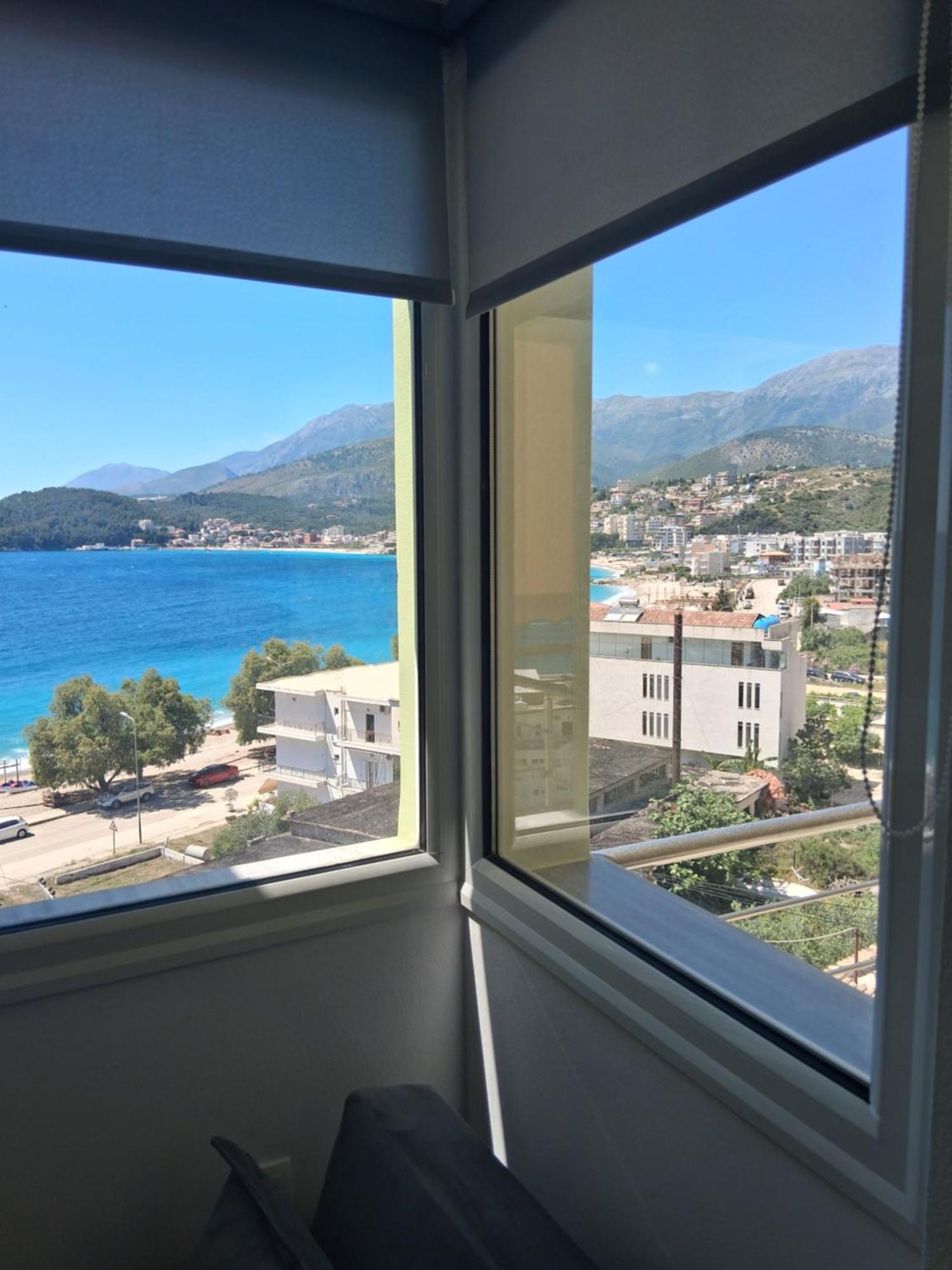 With View Leilighet Himare